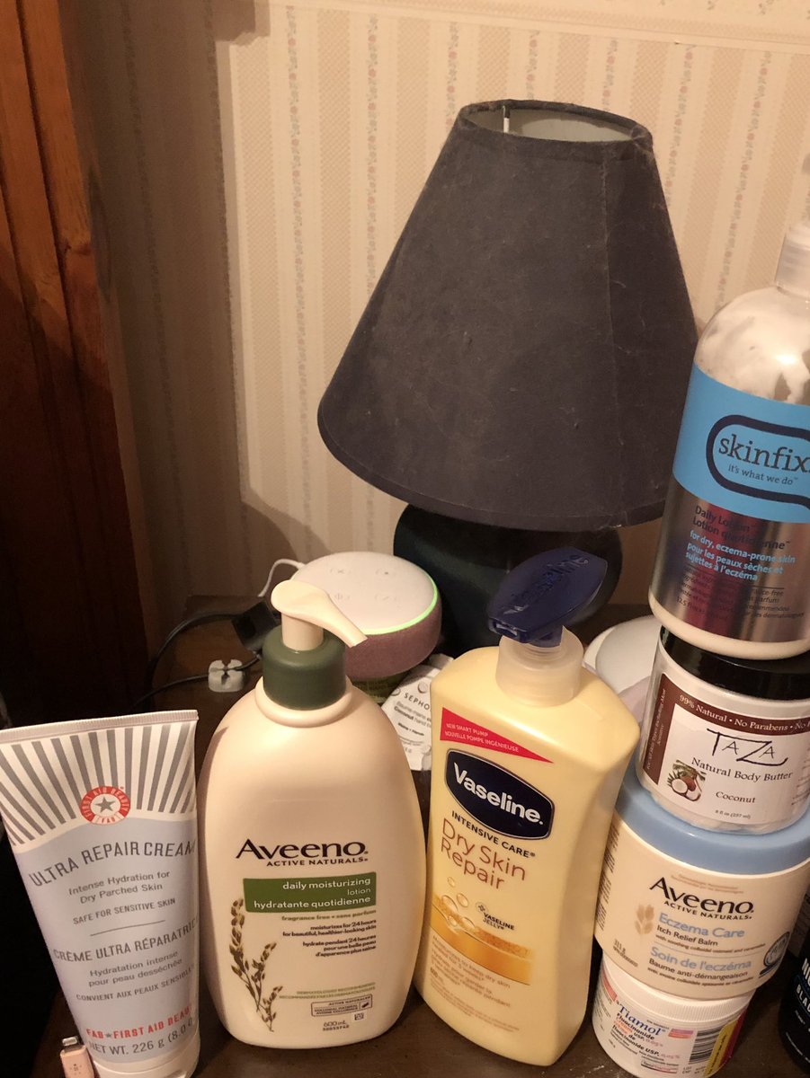 Miss_Allison_D's tweet photo. When your night table looks like this
#eczemaproblems #eczema
Hate the cold https://t.co/TujmDRJsqb