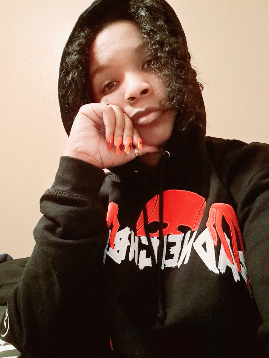 Jazzylude's tweet photo. Flyy hoodie patched up . I love it.. shout out to the fam @MEDa4OX ππΎ#BYH #FLYNeighboor #BADneighboor #madlibinvazion
π©Έππ©Έ https://t.co/uYhtUjWJ1O