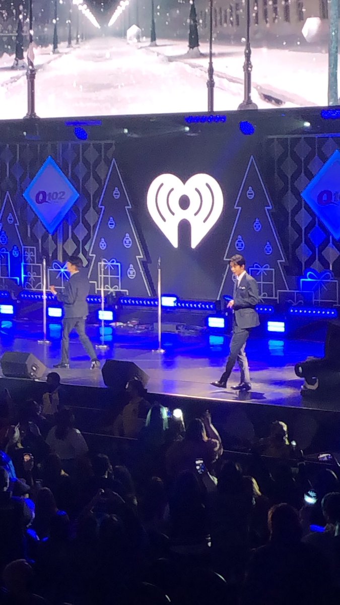 MXnee8's tweet photo. Here’s more of me seeing Monsta X 🤪✌🏼 https://t.co/8qAEAXKWi9