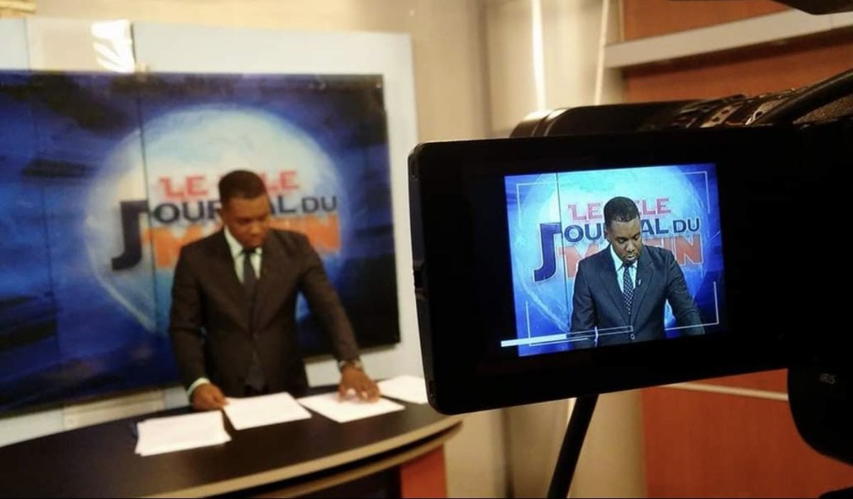 Yvener_L's tweet photo. I started doing TV in 2010, in French at Tropik tv.
In 2012 I got my best shot at the National Television as a news anchor. Being “live” was my passion. 
Since, being in USA, I almost want to give up because I can’t do it in English. 
It’s time to translate my skills in English. https://t.co/P9M9nr63Ym