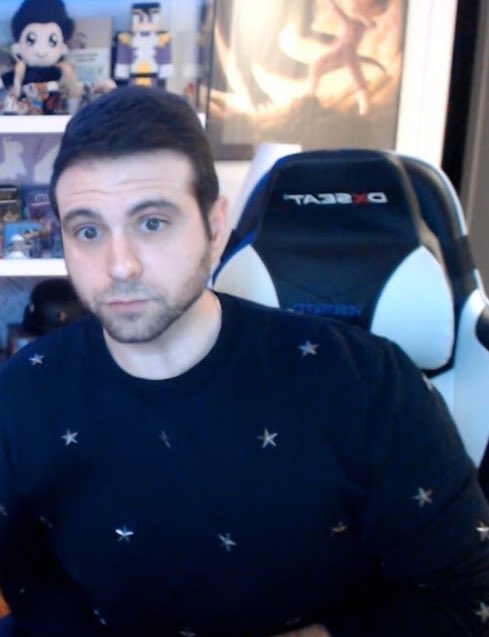 Javi___HxH's tweet photo. Twit valido para citar tu top 4 youtubers fav :) https://t.co/QLJLGUDX1W