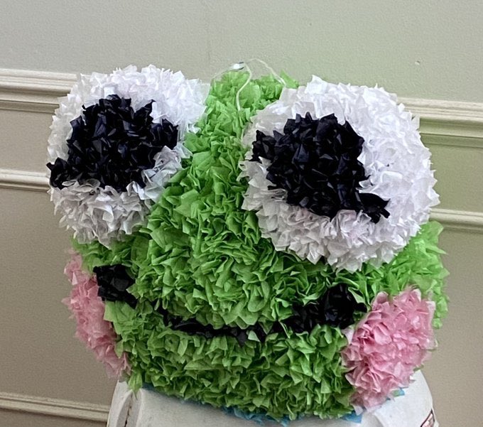 MattyDanner's tweet photo. @DaveScheidt You follow me, right?
#BabyKermit https://t.co/a0r5HNRn6y