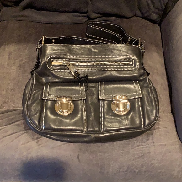 elifer09's tweet photo. So good I had to share! Check out all the items I'm loving on @Poshmarkapp #poshmark #fashion #style #shopmycloset #marcjacobs #nordstrom: https://t.co/RFCVc8qGkO https://t.co/tBDHplcbQU