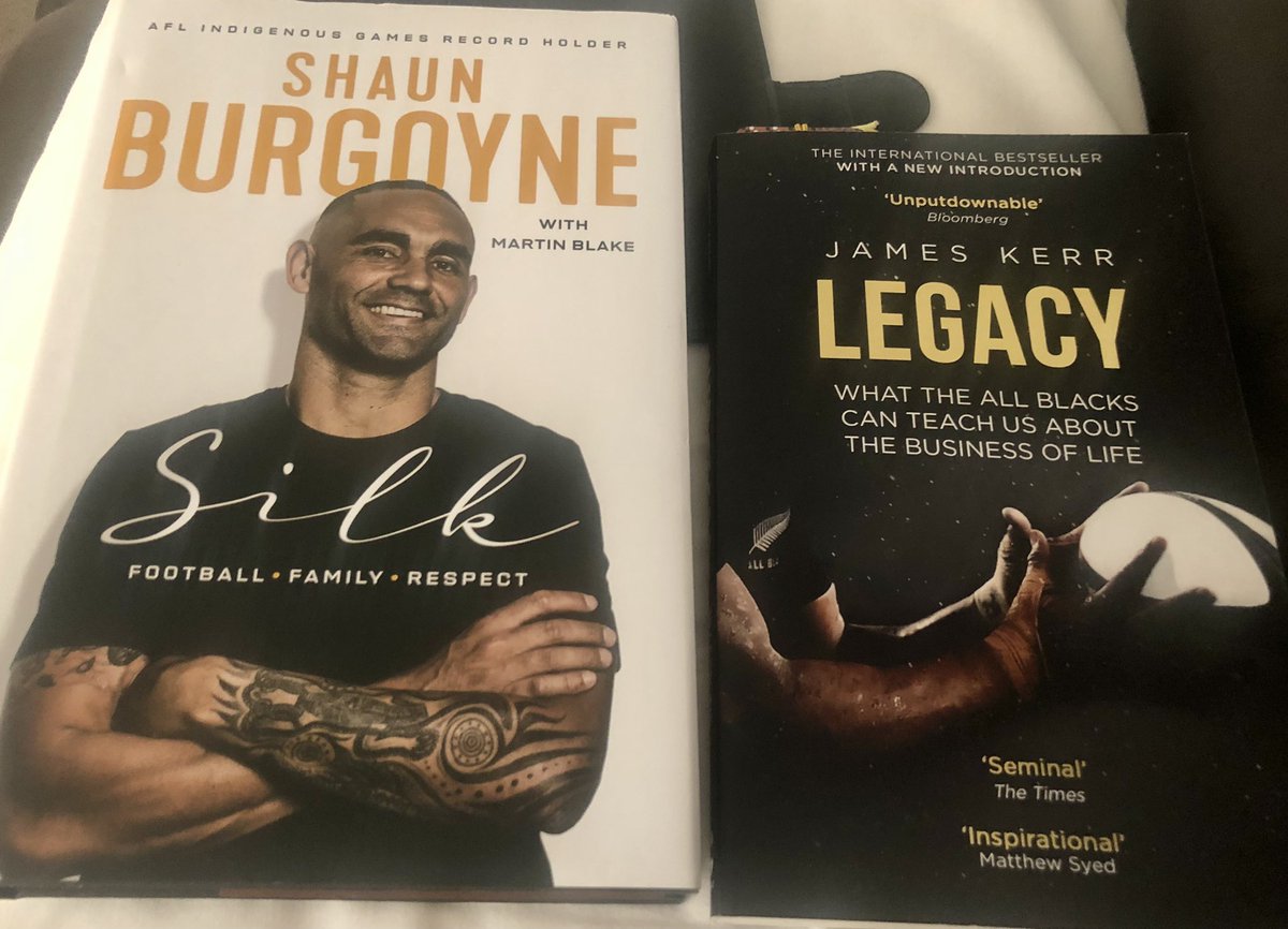 lono610's tweet photo. 60 coaches on board now from Aus, US, UK &amp; NZ. Off the soft drink &amp; chocolate, reading these 2 books &amp; joining @jenlono on our daily exercise &amp; mindfulness @beyondblue #coachwellbeingjanuary https://t.co/Q4lOZGzMWA