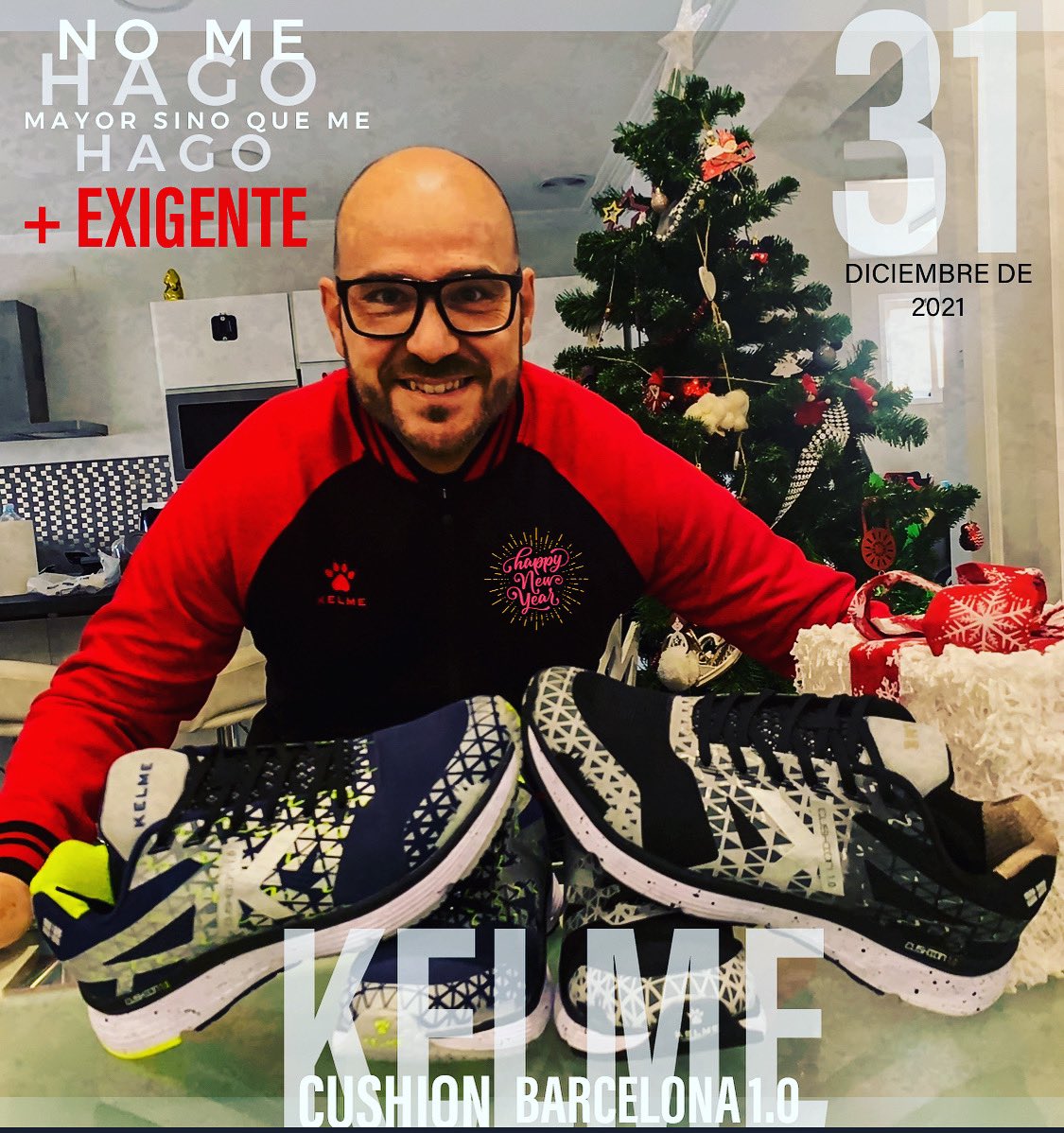poveda_oscar's tweet photo. Hoy acaba el 2021, 31 de diciembre. No me hago mayor, sino que me hago + exigente. Feliz aรฑo nuevo / Happy new year 2022. #cushionbarcelona #toprunning #thisismyfutbito @Kelmesports https://t.co/FBEcoPwlE5