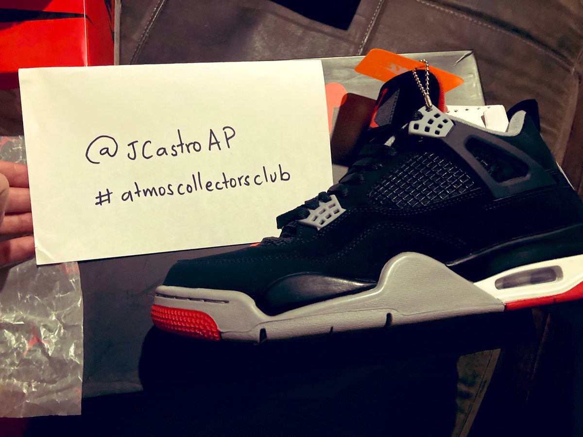 JCastroAP's tweet photo. @atmos_usa Hey @atmos_usa here is my first row entry, I just grew up watching @Jumpman23 doing its magic, opening the world doors to the NBA. Nothing would be better than being glued to a tv screen to see every game. US 10 #atmoscollectorsclub https://t.co/iBUSXNq5iZ