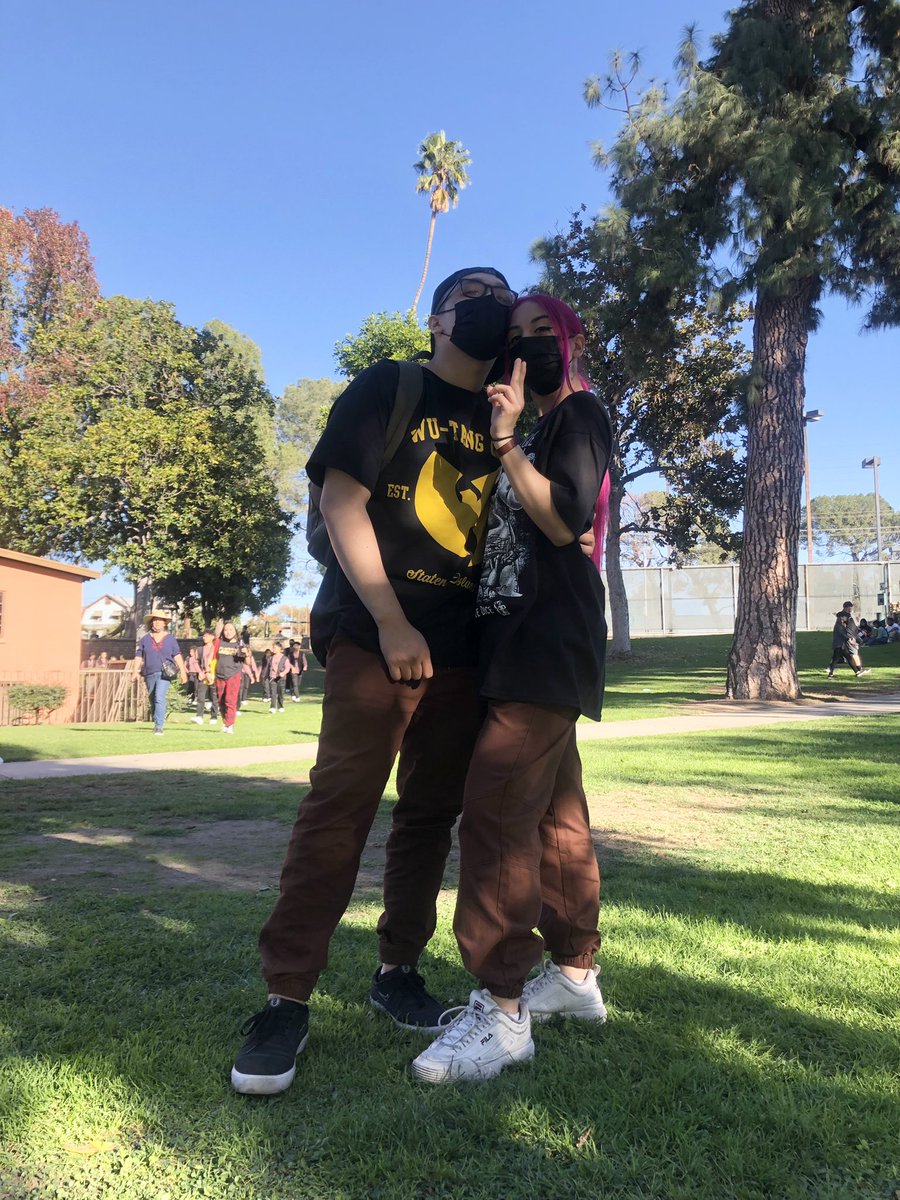ayefoo_krystal's tweet photo. He cooks me dinner every night. 🥺
Bestie for life ❤️🤘🏼

#freestylekyle https://t.co/PM4UiHVbN6