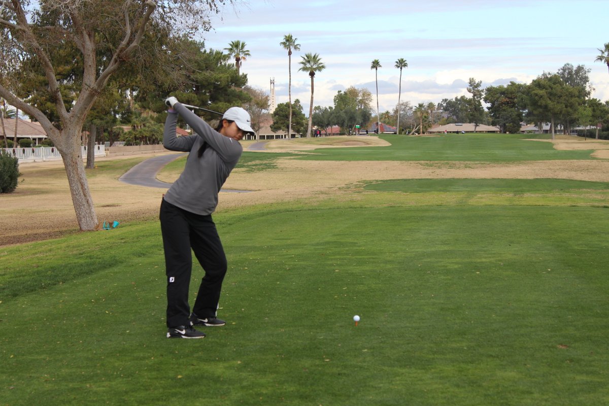 azsilverbelle's tweet photo. 16 year old Leigh Chien from Irvine, CA captures 2021 Joanne Winter Arizona Silver Belle Championship with a 10 under par 206. Congratulations on a strong performance! https://t.co/DT4KoqpqHH