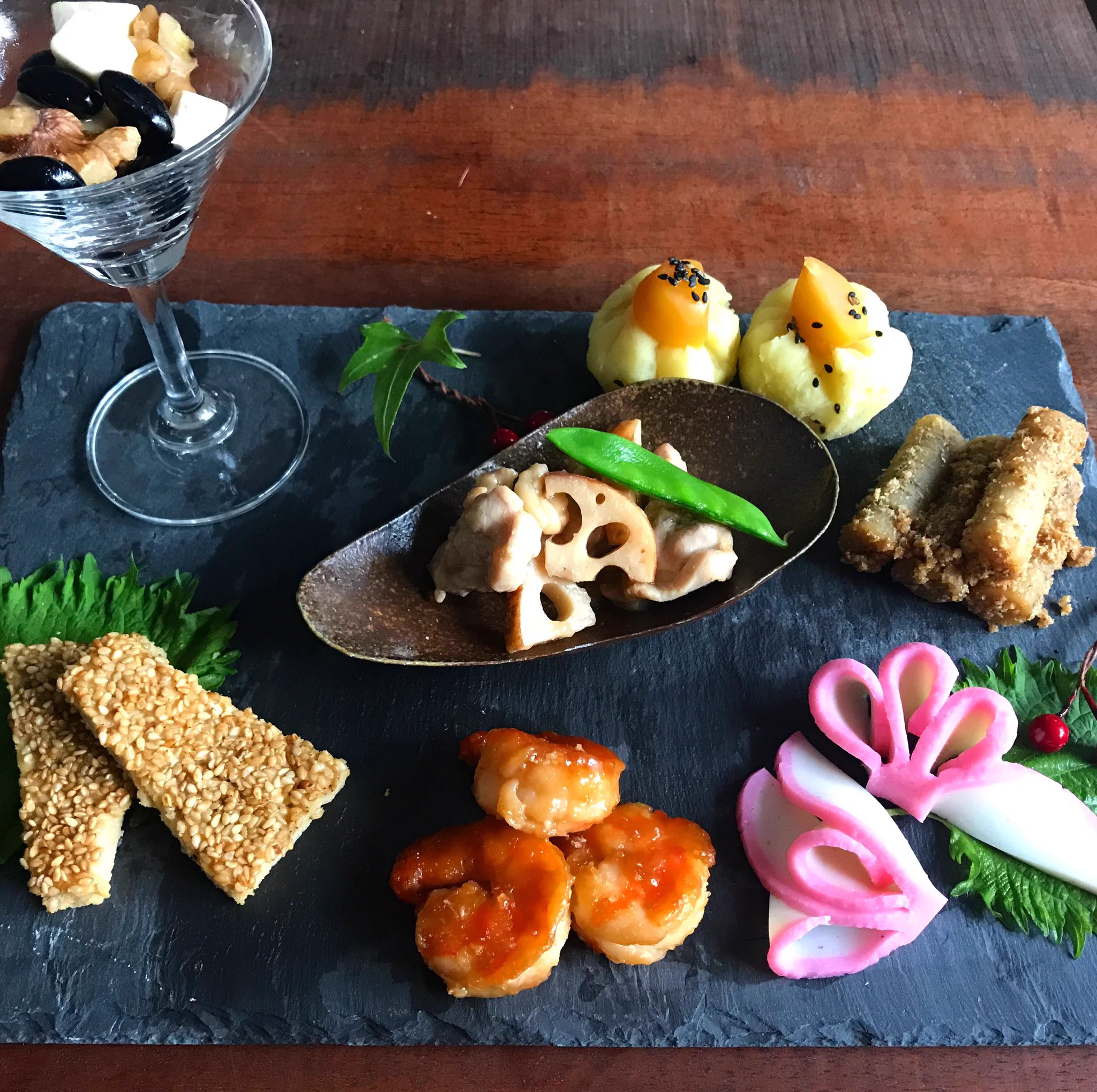 おせちにピッタリ！？黒豆はクリームチーズとクルミを合わせると美味い！