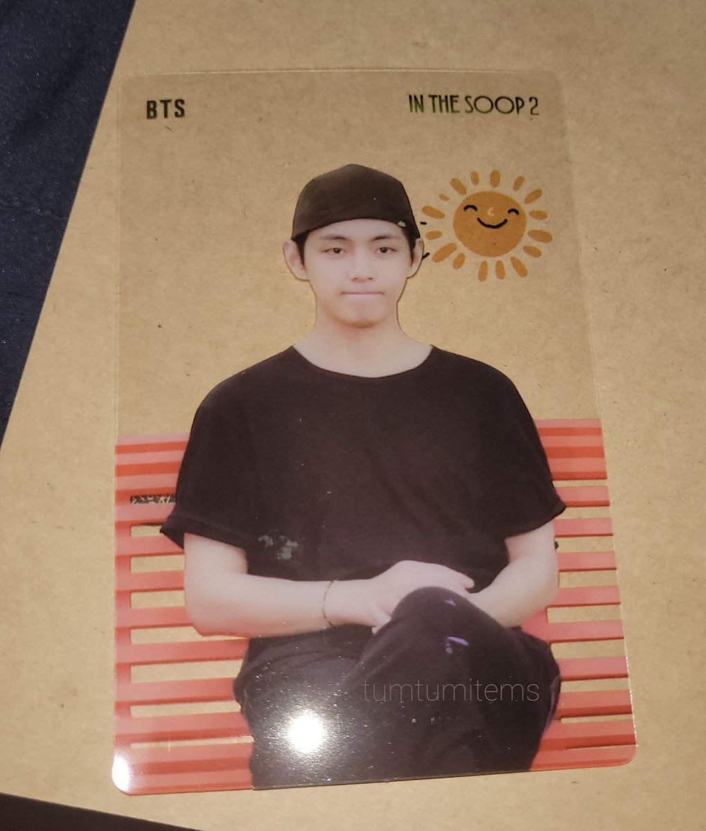tumtumitems's tweet photo. Fresh na fresh yo kaka-unbox ko lang huhu finally may pc na ko ng tatted jeon 😎🥲 also taetae babyyyy 🥺 the cheekss 
#tumcollects https://t.co/eTNGJTdDhu
