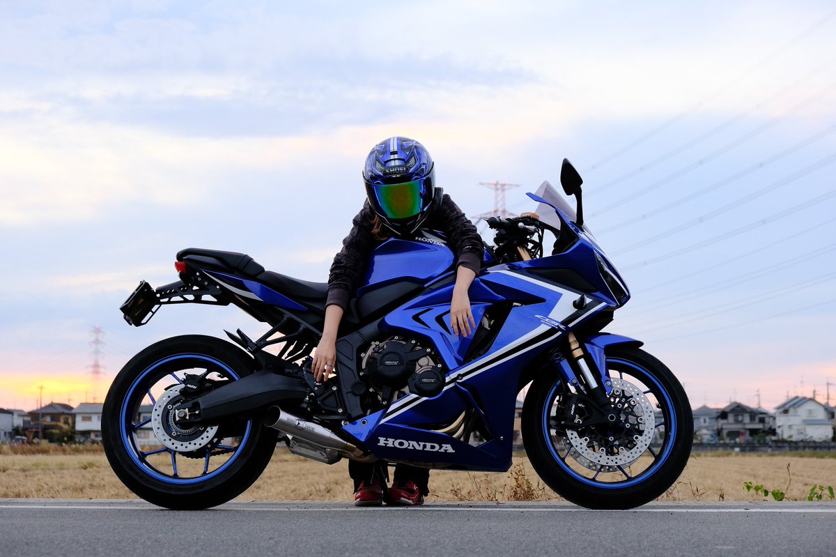 リム tweet media