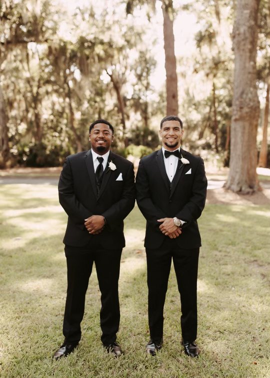 DejuanRogers6's tweet photo. My brother 4L ❤️🤞🏽 @BrandonGurley3 https://t.co/O5ayyqNcPz