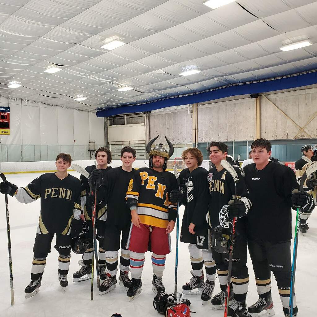 PennHockey1 tweet picture