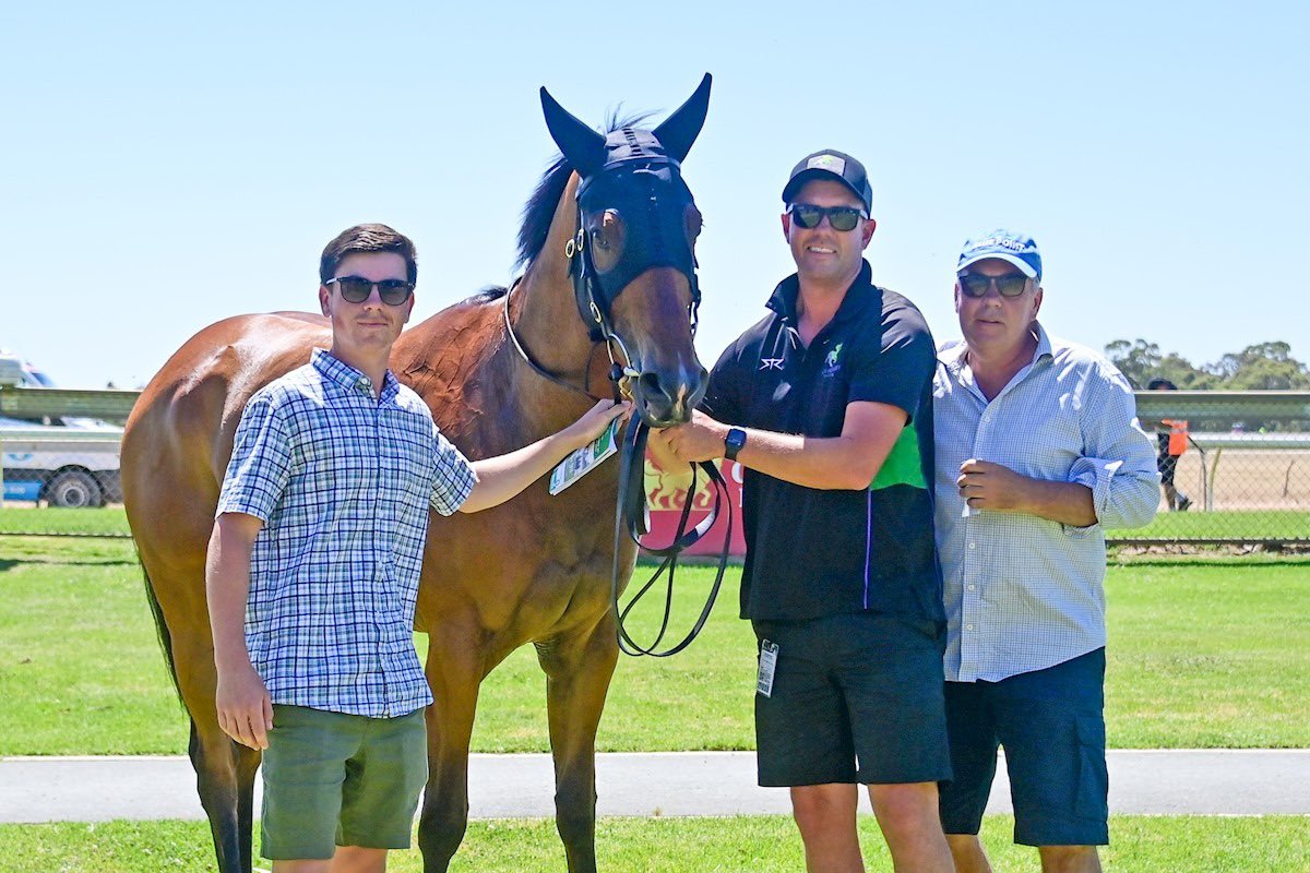 Master Bartholdi was dominant in the heat at Echuca today, bringing up our 11th win of our first year operating. We couldn't be more thrilled. Thanks to Todd Martin, Xavier Martin &amp; <a href="/SMatthewsHorse/">Sam Matthews</a> for their patience with this horse.