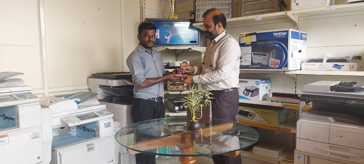 brightdigiworld's tweet photo. Well Done Palakkad Team. Congrats Vimal and   Perumal for winning Go for Gold Contest.
SUPER JOB
Thank you for Participating and Winning.
BRIGHT ONE TEAM ONE DREAM.
#brightdigiworld #Contest https://t.co/OgqYM3Bo7u