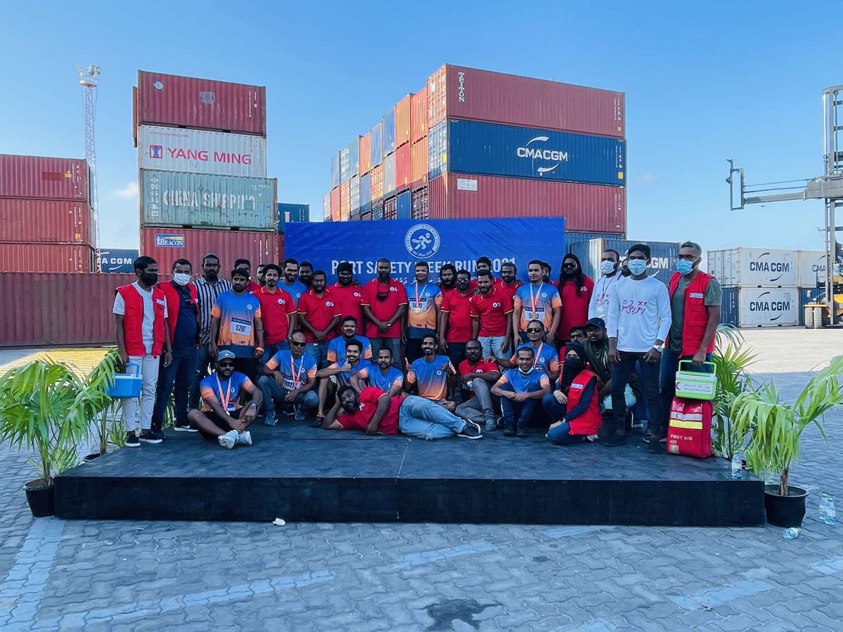 Sharaff__'s tweet photo. Provided βοΈ first-aid service in @Portmv Port Safety Week Run 2021 held in Hulhumale' International Terminal.
A great time for everyone! π
#heyohithun β₯οΈπ
#iamforhumanity
@maldivianrc @mrc_mcu
#PortSafetyWeek
#PortSafetyWeekRun https://t.co/meu6GcNCwe