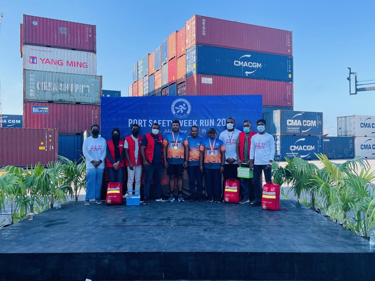 Sharaff__'s tweet photo. Provided βοΈ first-aid service in @Portmv Port Safety Week Run 2021 held in Hulhumale' International Terminal.
A great time for everyone! π
#heyohithun β₯οΈπ
#iamforhumanity
@maldivianrc @mrc_mcu
#PortSafetyWeek
#PortSafetyWeekRun https://t.co/meu6GcNCwe