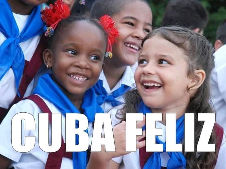 Rolando32185072's tweet photo. Hemos salido de un año duro y difícil, procesos personales me hacen escribir estas líneas de agradecimiento a los médicos y a la naturaleza por haber llegado a este día con vida, salud y amor por todos los que a mí lado estuvieron. En el 2022 seguiremos venciendo, PQ #CubaVive https://t.co/SSiK52boox