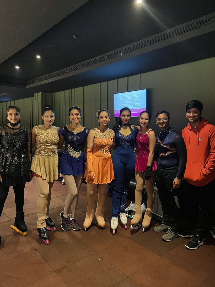 iskate_india's tweet photo. Athletes on the final day of the XVII National Figure Skating Championship.
#iskatebyroseate #iskateschool #figureskating #nationalchampionship https://t.co/61S0RCt653