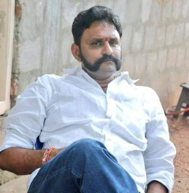 RamyaParruchuri's tweet photo. బాగా బలిసినంత మాత్రాన పంది ఏనుగు అవ్వదు రా... పంది...🐷🐷🐷 https://t.co/4VNQppUl1Z