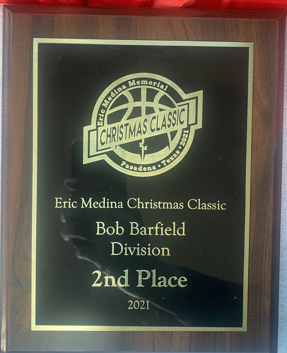 The Cleveland Indians place 2nd  in the Eric Medina Classic "Bob Barfield" division going 2-1  on the past two days .