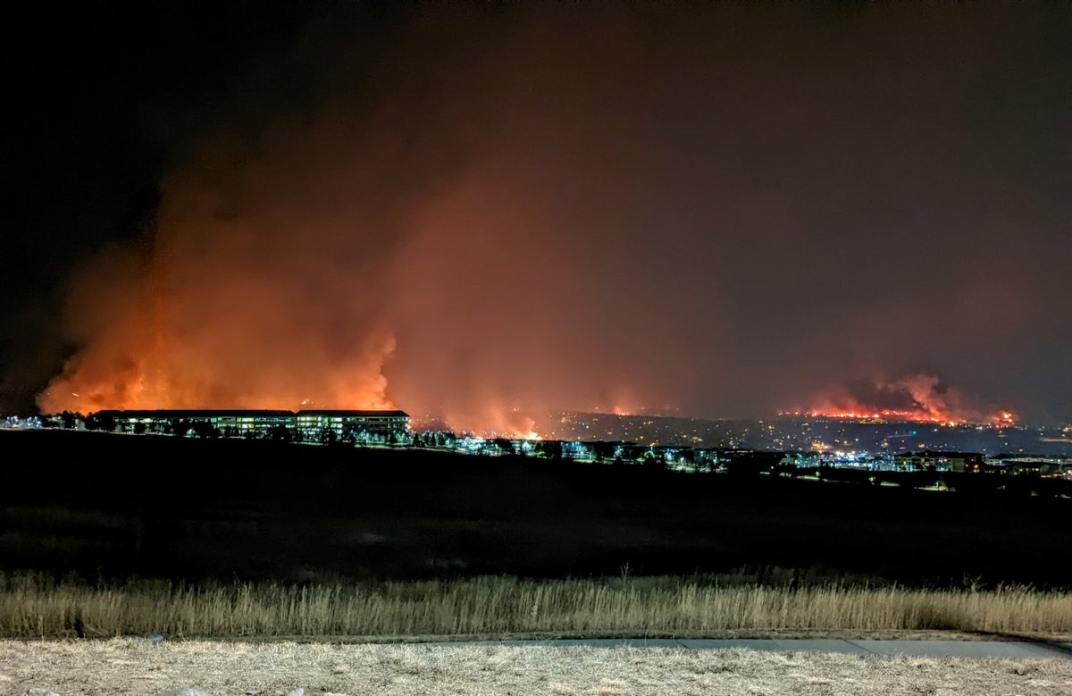 WChasers's tweet photo. I'm speechless. Thoughts and prayers for everyone impacted by this tragedy. We'll get through this together!

#COwx #MarshallFire https://t.co/DIeZpWu4B1