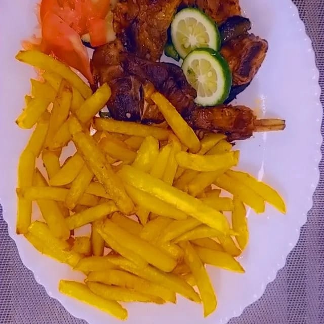 AmanaHotel's tweet photo. As you travel through Nakuru, remember to stop over at Amana View Hotel Nakuru for your hearty meals. you can now come to sit in our restaurant, order your favorite food &amp; coffee and enjoy it. Karibu AMANA VIEW HOTEL https://t.co/ABiatpY9O2