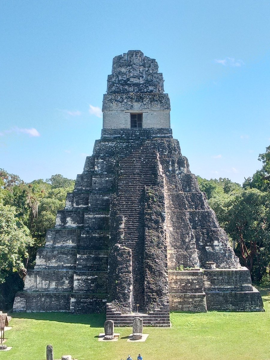 RB_Sativa's tweet photo. Sea Tikal,
Uaxactún,
Yaxhá o
Quiriguá, Guatemala es cuna de la cultura Maya...
Deben existir más de 50 ciudades distribuidas en todo el país...
Entre arqueología y bosques terminé el año 2021.
Feliz y bendecido 2022. https://t.co/oD5EAyn9u6