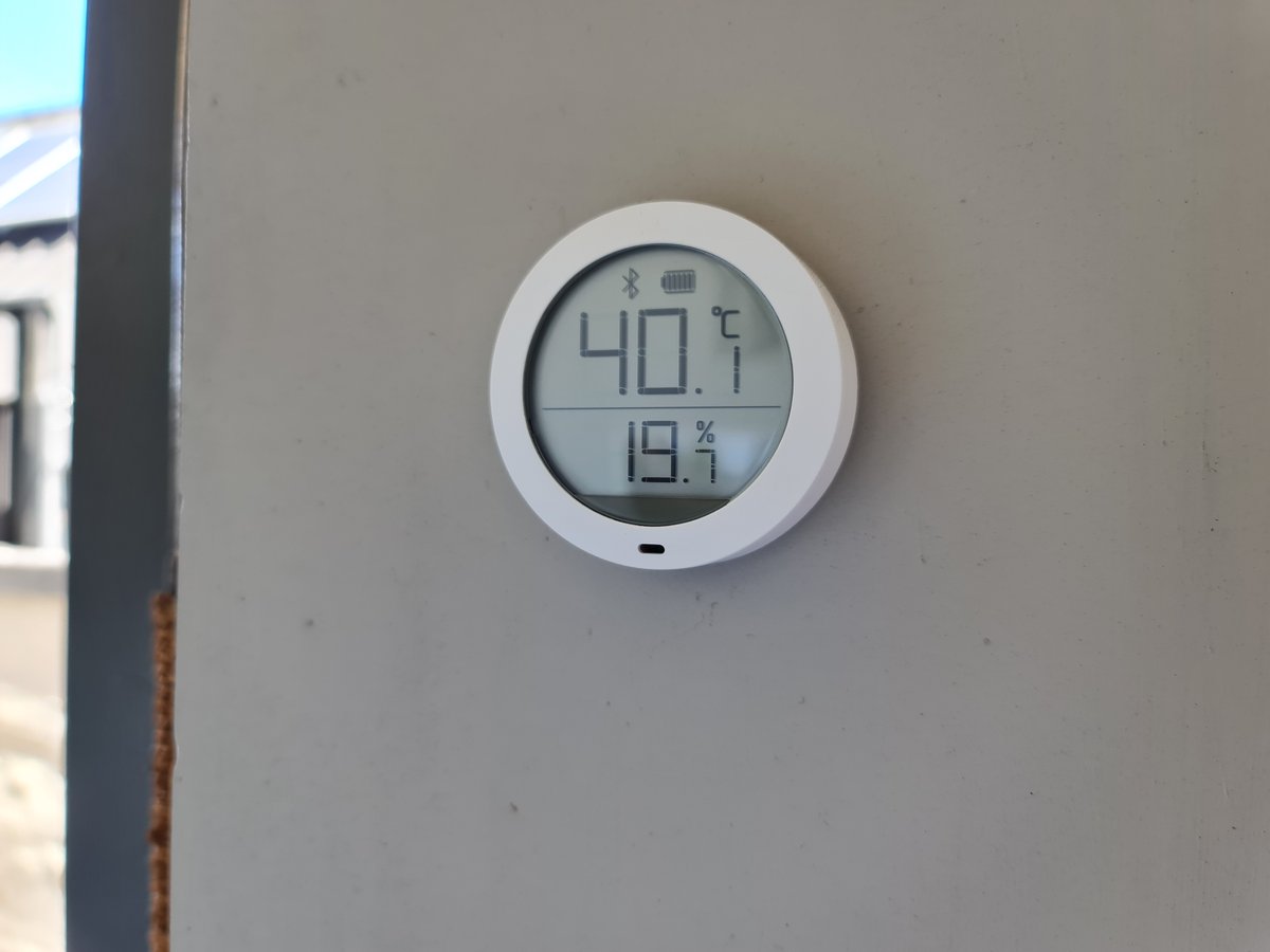 aaronjarden's tweet image. I generally prefer temperatures that start with a zero or one, not a four... #warmish