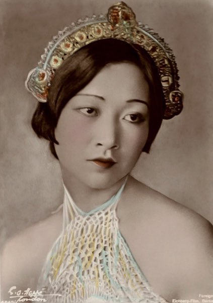 tongbingxue's tweet photo. Anna May Wong, the first Chinese-American Hollywood star, will be among five trailblazing women featured on U.S. quarters in 2022. https://t.co/en55Xd84AQ
