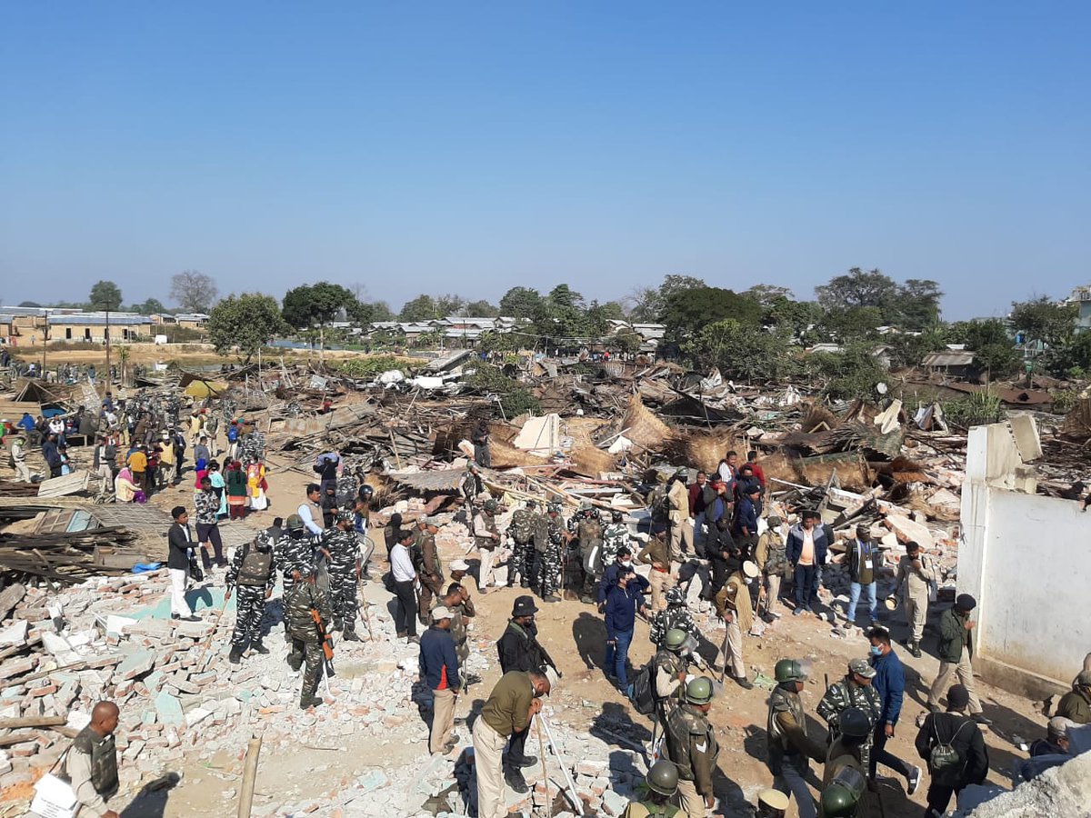 MazidBkj's tweet photo. Condemn the barbaric inhuman eviction of Indian citizens living in Dudu Colony, Karbi Anlong, Assam since decades.
#KAAC_Misusing_Power https://t.co/T9ldfbz5DV