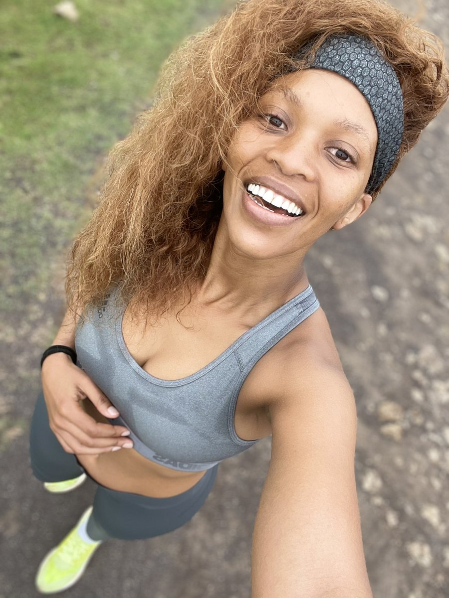 PoppyIsMyName's tweet photo. Run 31/31 β
ππΎββοΈπͺπ½
Challenge clocked !πͺπ½ππ½π€©
Going into the new year happy, healthy and grateful! β¨
Letβs conquer 2022!!! π₯³
#RunningThroughDecember
#DecemberChallenge
#RunWithPoppy
#HomeRun
#NYE https://t.co/XgsqTy9OCx