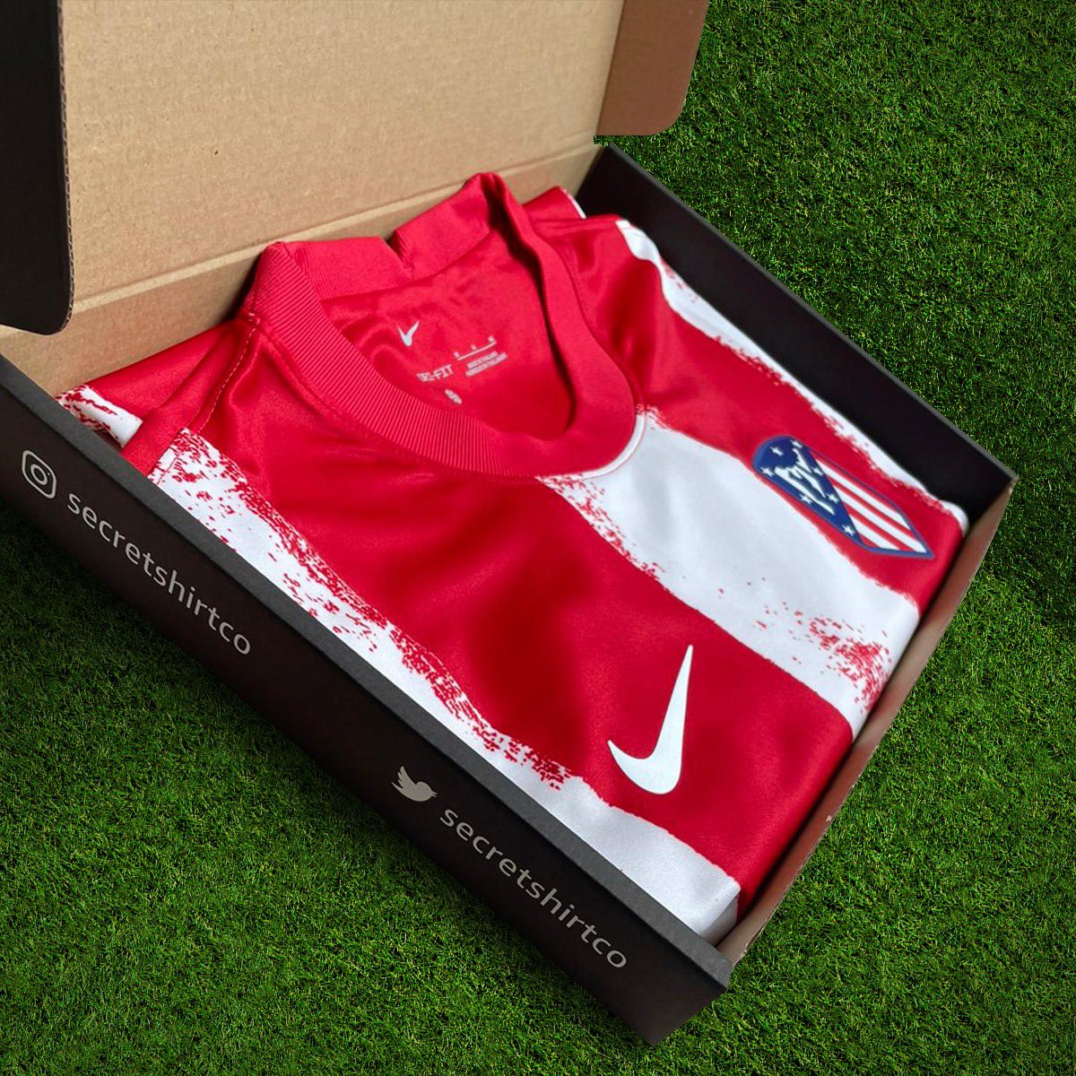 secretshirtco's tweet image. Secret Shirt Co New Years Eve Giveaway. 8/24. 

To enter 👇

🔄 Retweet this tweet
🤝 Follow us

Winner will be announced at 7.55AM, Good luck! 💥