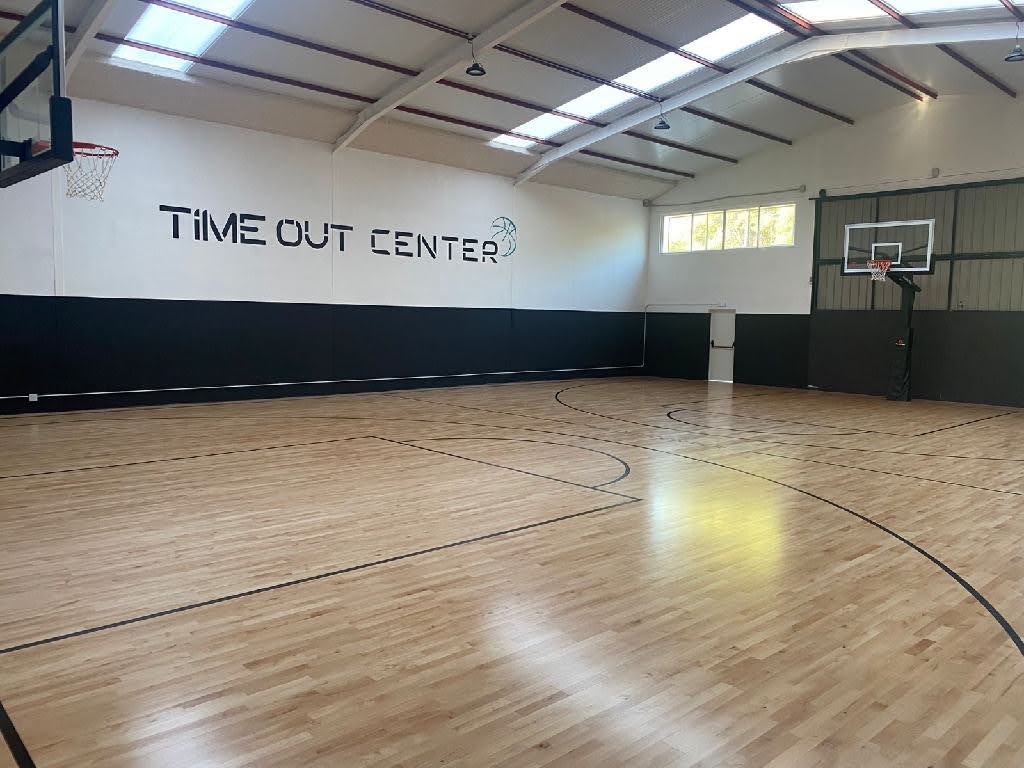 Vols millorar la teva tècnica.

Participa al #SorteigSolidari i, podràs guanyar sessions de tecnificació a Time Out Center.

Podeu comprar números el dia del #PartitSolidari i, a Sa Caseta, Tot Casolà i Frutas Bouza, per 2€.