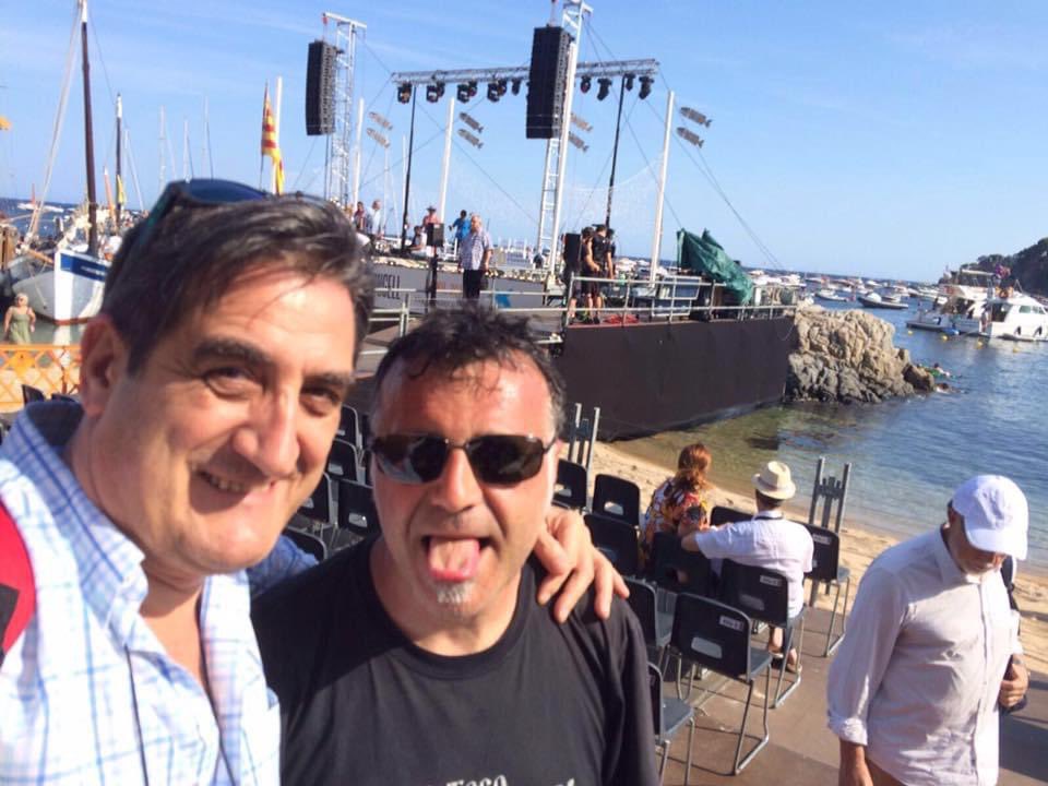 LoLites's tweet photo. Després de 30 i pico junts, @albertrequenal es jubila. Tropecientas mil discussions a la @MariutGarcia li fot molta gràcia, ja que jo també repapiejo. Tot i així sempre quedarà una gran amistat i carinyu. Espero que vagi molt bé aquesta nova etapa #IMSERSOPOWER https://t.co/OjXOq4clcB