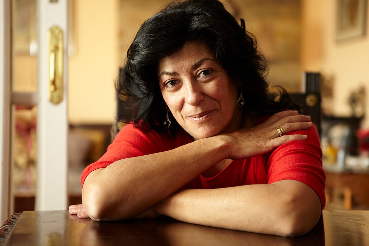 #AlmudenaGrandes: por qué (y por dónde) empezar a #leer.

La memoria colectiva, la educación sentimental, el corazón de un país.

Quien mejor que vosotros, #lectores, para gritarle al mundo qué libros consideráis que son los más relevantes de la autora madrileña.