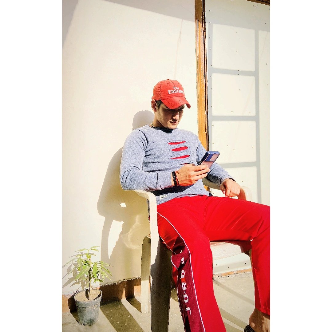 mehta_oye's tweet photo. #NewProfilePic #followforfollow #twitter #twittertrending
Gaur naal beh ke takki sajna!! https://t.co/UM8KY1uLYZ