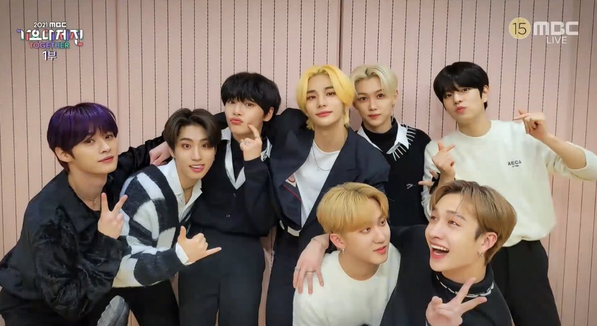 vanejisung_2002's tweet photo. ♡ https://t.co/B1z3rWiShz