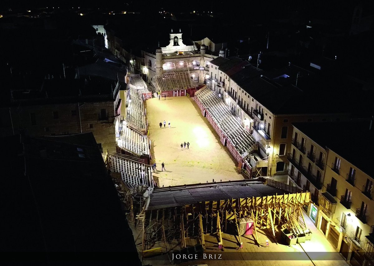 Carnavaldeltoro.es tweet media