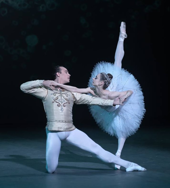 JEO6591's tweet photo. #BalletFascination #BalletDancers #TylerAngle & #MariaKochetkova https://t.co/bPEK3KPqmk