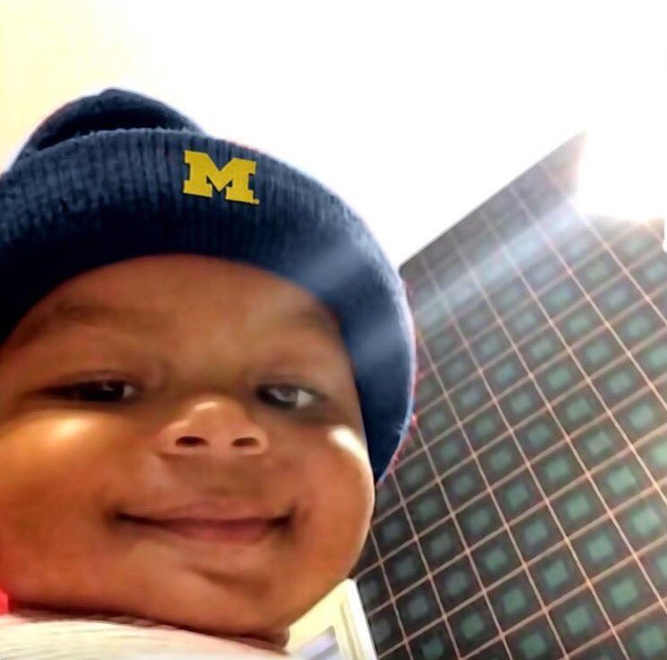 31_ForeverYoung's tweet photo. IT’S GAMEDAY 〽️ https://t.co/eDrPPtpbPa