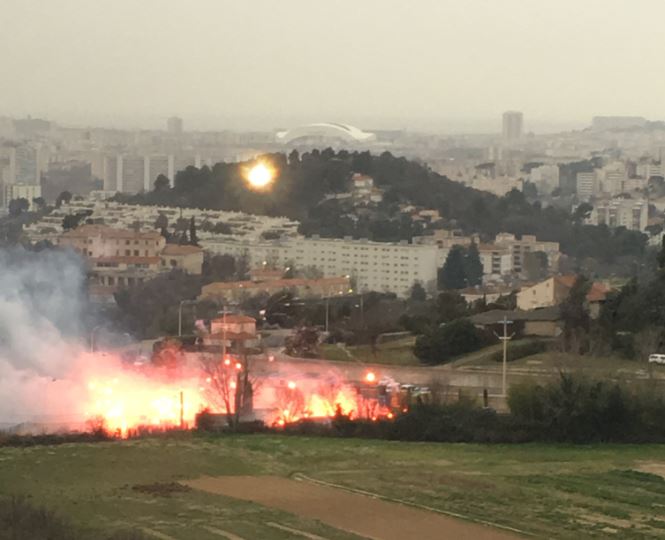 planetom13's tweet photo. 🎞️ Recap 2021:
Une année où les supporters ont su s'unir pour dégager @jheyraud et @HuguesOuvrard, et leur projet #AgoraOM qui visait à anéantir les groupes et l'identité du club.
Actions de terrain et digitales, nous nous sommes tous alignés pour sauver nos couleurs 👊
#TeamOM https://t.co/04bnfQ6ahI