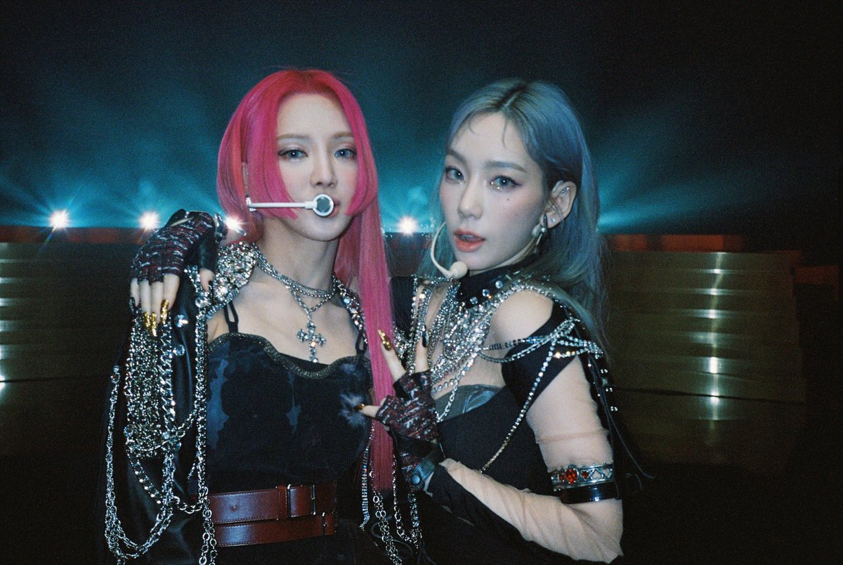 GirlsOnTop_SM's tweet photo. 💥Girls, R U Ready?💥

#GirlsOnTop #GOT #걸스온탑
#GOT_the_beat #갓더비트
#TAEYEON #HYOYEON https://t.co/UvdJqXLCtX