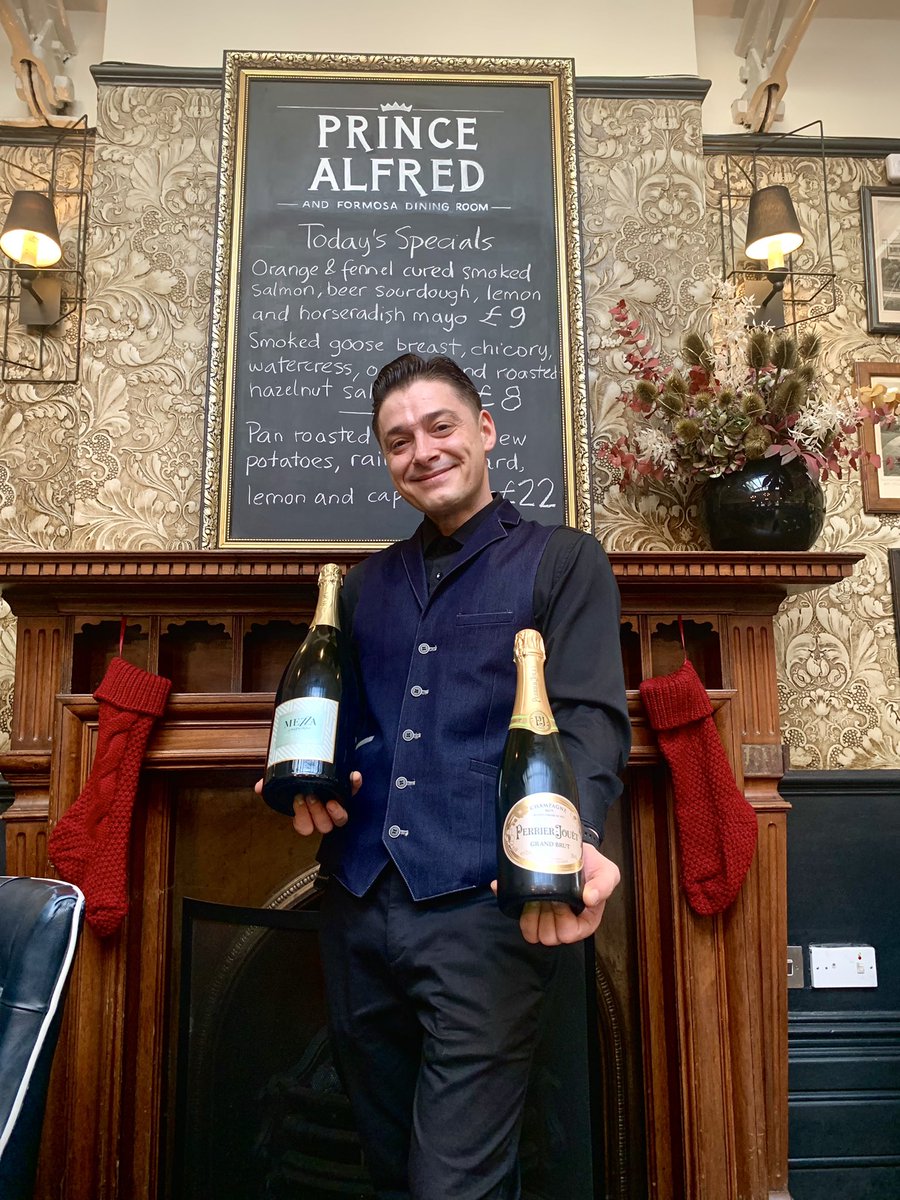 ThePrinceAlfred's tweet photo. Marius just can’t wait to celebrate the New Year 🍾🎉. Whatever your plans are this evening we are ready and waiting for you. No door charge, no pre booking needed just pop in and join us at your much loved local for a toast 🥂
#princealfred #youngs #youngspubs #london https://t.co/ofCzd7KeM2