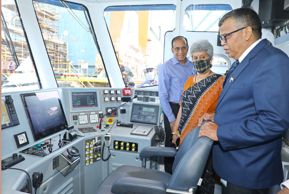<a href="/cslcochin/">Cochin Shipyard Limited</a> handed over 'Muziris' the first Electric Hybrid 100 Pax Water Metro ferry to <a href="/MetroRailKochi/">Kochi Metro Rail</a>, today. The Delivery and Protocol signing of the boat was also held. Madhumita Behera, w/o KMRL MD Loknath Behera named the vessel. CMD CSL <a href="/madsnair66/">MADHU S NAIR</a> was also present.