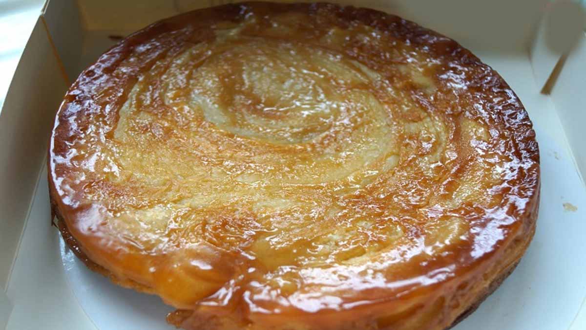 DelatrinesR's tweet photo. @ChopelinP Et avec un kouign-amann en désert ça sera un déjeuné parfait ! On sera prêt pour le réveillon du 31 janvier #cachesexe https://t.co/o6fiw86tB5
