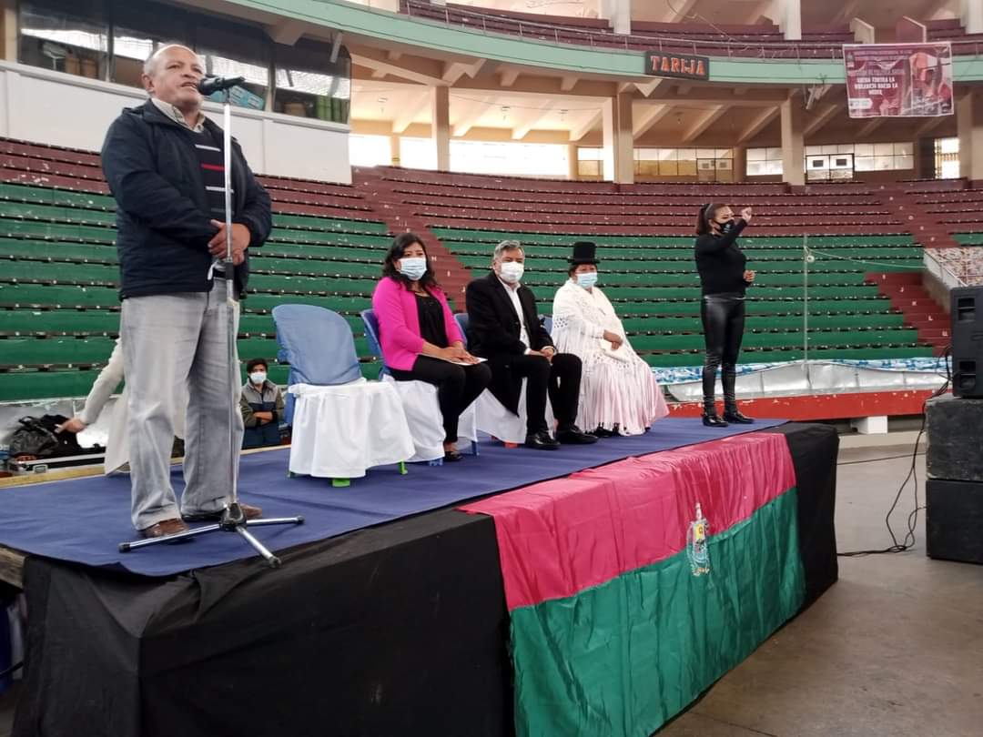 ConalpedisBol's tweet photo. En el Coliseo Cerrado Julio Borelli Viterito de la Ciudad de La Paz el 9 de diciembre se realizó un Acto oficial dando inicio a la entrega del paquete alimentario para personas con discapacidad de La Paz.
#laspersonascondiscapacidadestamossaliendoadelante
#conalpedisbolivia https://t.co/pdwxl50Eh2
