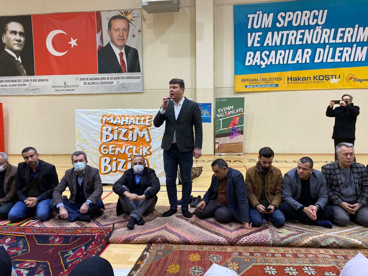 akgenclikizmir's tweet photo. 📍 Bergama

İl Başkanımız @KSurekli'nin katılımlarıyla Bergama ilçemizde "Mahalle Bizim Gençlik Bizim" buluşmamızda bir araya geldik.

Mahallelerimizde, genç arkadaşlarımız ile buluşmaya devam ediyoruz. 

#Hedef2023 https://t.co/hDVlcK5fnp