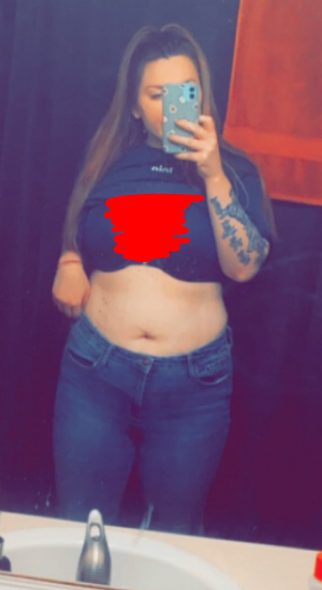 XQueenBeachX's tweet photo. Almost 50 pounds down and counting. I’m literally so proud of myself. Took a lot to post but if I can do it, so can you 💪🏼 https://t.co/rEkgTmVsoV