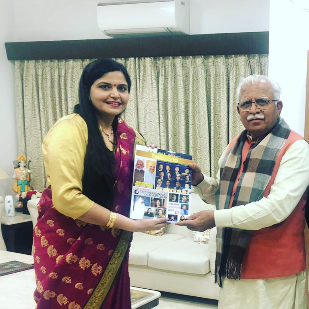 richa_sang's tweet photo. What a great pleasure to meet the Hon'ble Chief Minister of Haryana, Shri @mlkhattar ji! Under his exemplary leadership, the state of Haryana in #india🇮🇳 has been undergoing rapid development in spheres of #womenempowerment  #infrastructure #development #sports #tourism https://t.co/Yu2ojW8Fgo